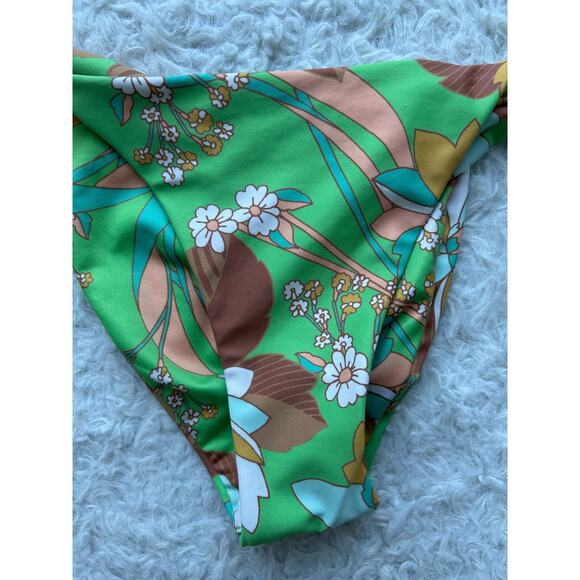 P2F Green Retro Floral Ruched String Tie Bikini Bottoms Size Small - Picture 2 of 7